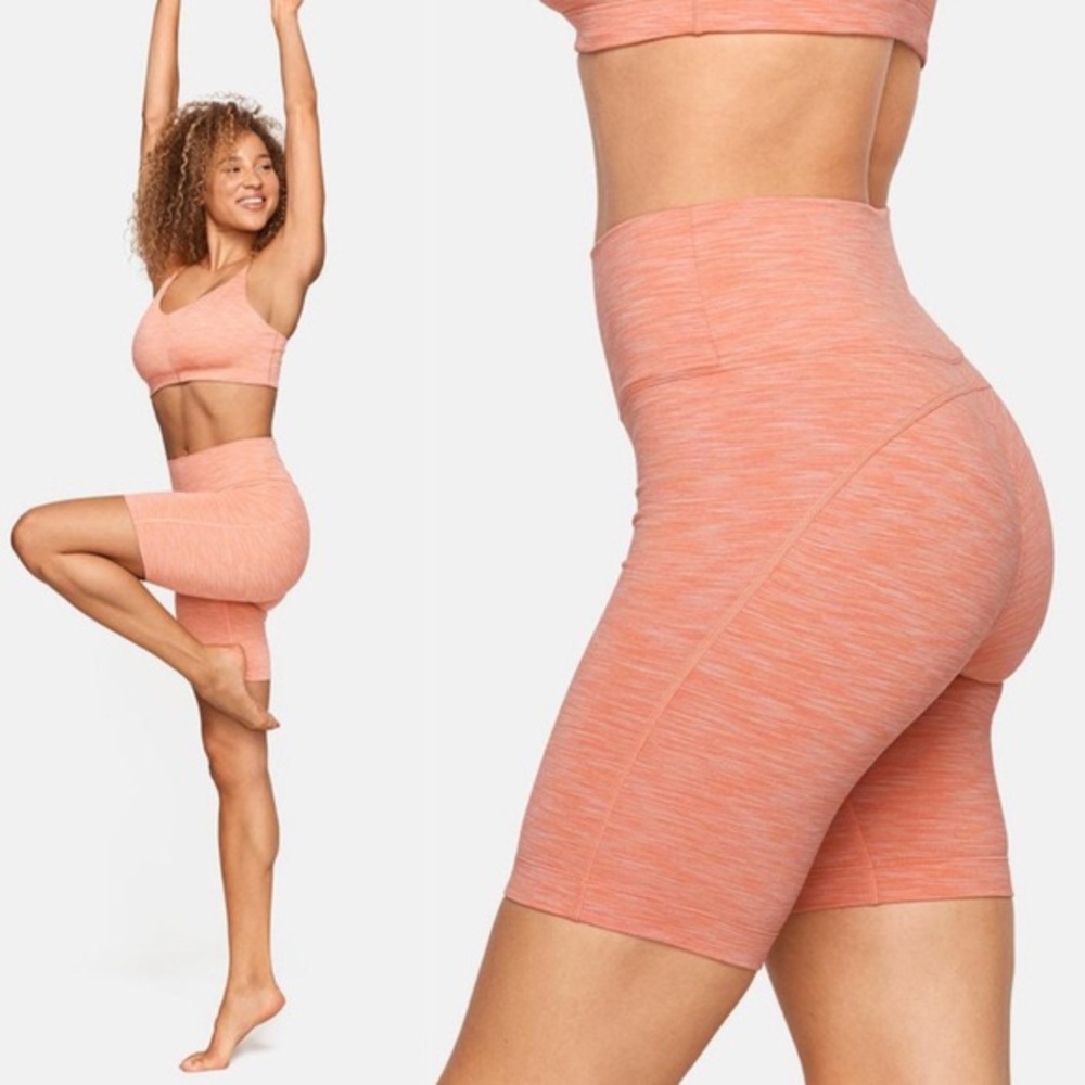 Outdoor Voices Freeform Short, Size XS, Peach